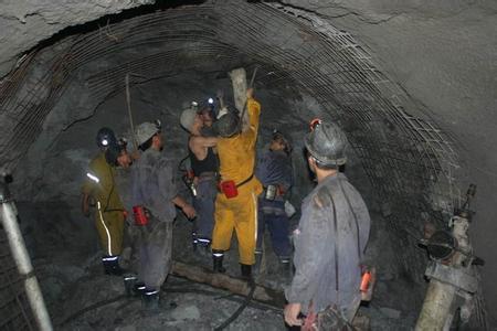 永清工程爆破中的危险因素分析以及应对工程爆破危险的措施